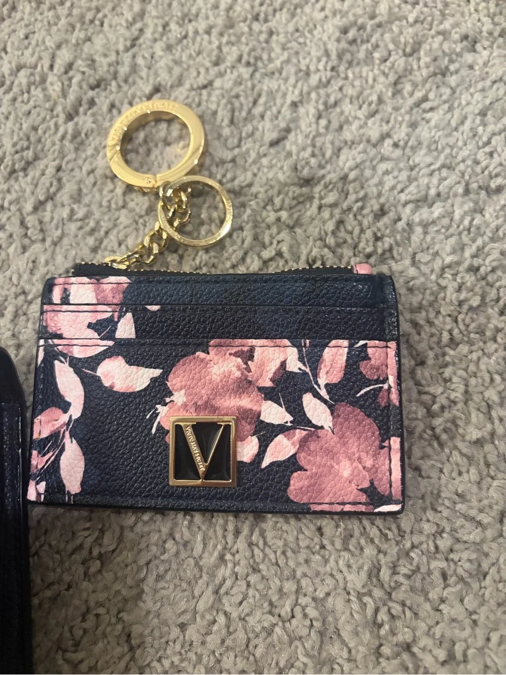 Victorias Secret holder tone